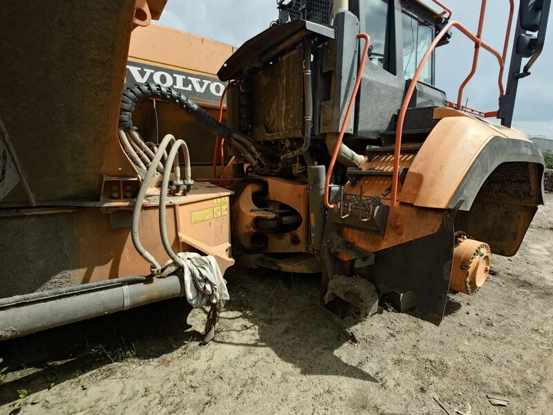Volvo A60H Землевоз с шарнирно-сочлененой рамой — фото 4