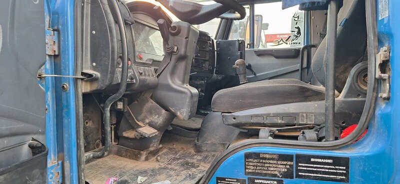 ТехноСтавПрицеп ТР8499 на шасси КамАЗ 65115 6x4 Зерновоз — фото 6