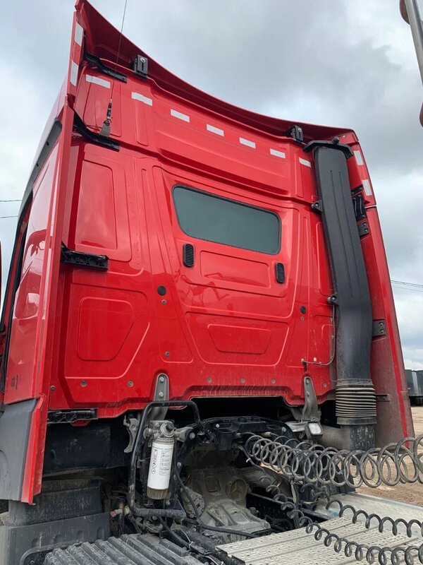Mercedes-Benz Actros 6x4 Седельный тягач — фото 4