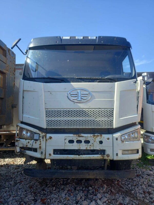 FAW J6 8x4 Самосвал — фото 1