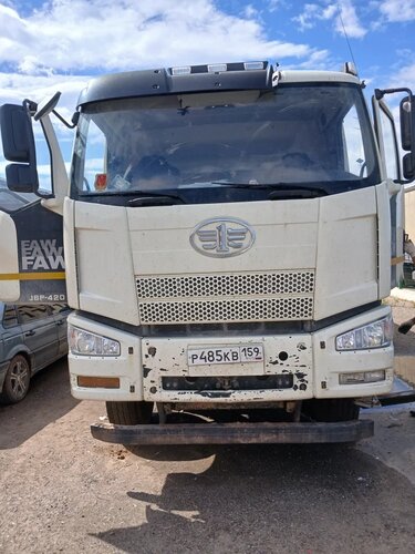 FAW J6 8x4 Самосвал