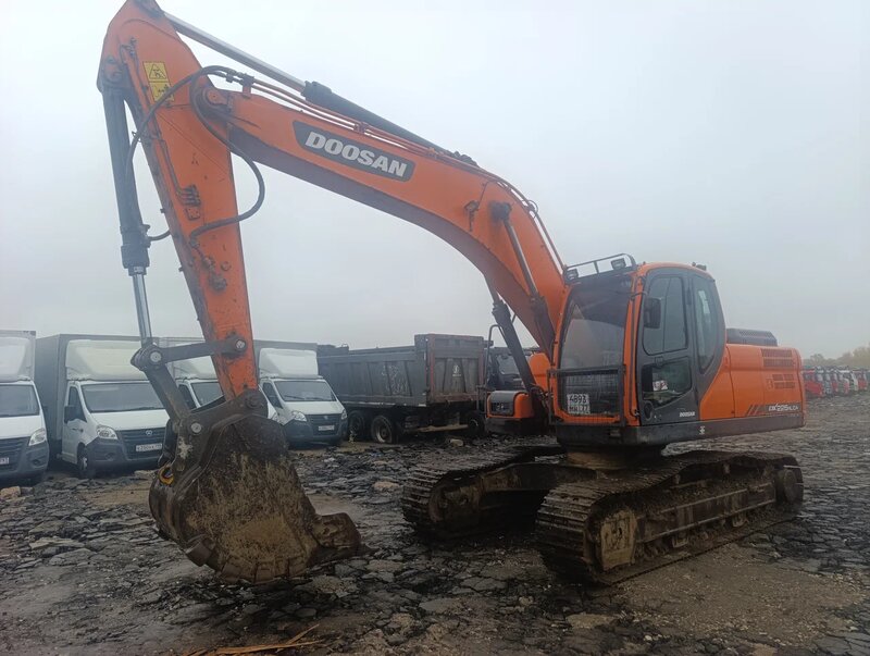 Doosan DX 225 Экскаватор — фото 3