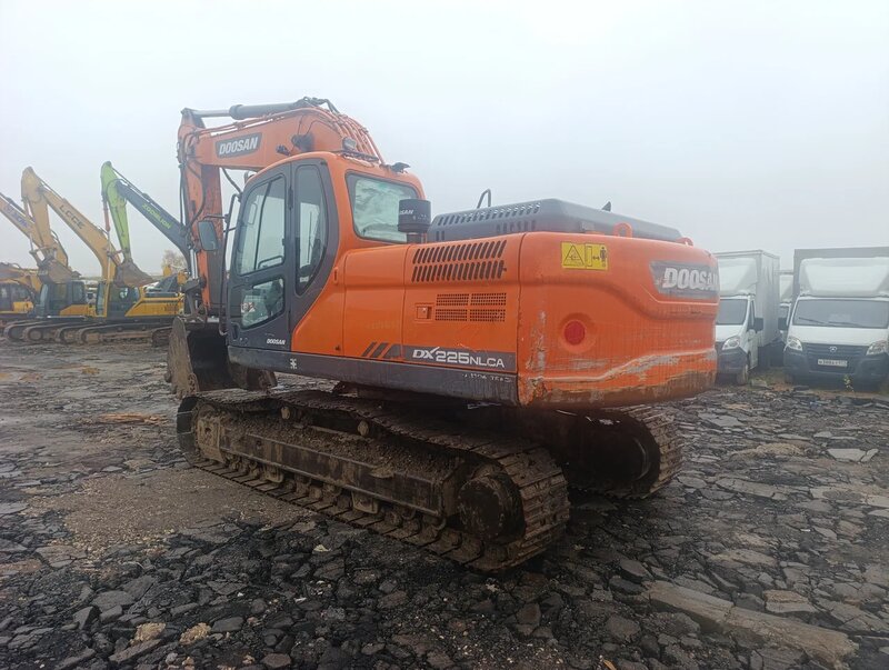 Doosan DX 225 Экскаватор — фото 7