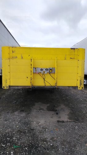 Schmitz Cargobull SCS Полуприцеп шторный