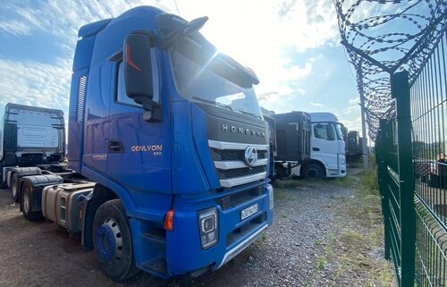 HONGYAN CQ 4x2 Седельный тягач