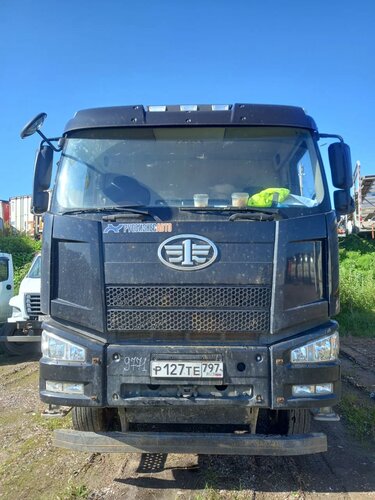 FAW J6 8x4 Самосвал