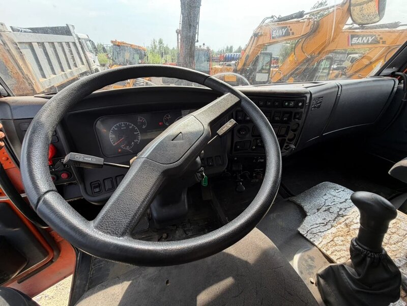 НПО Трансмастер 4671 на шасси КамАЗ 43118 6x6 Автоцистерна пищевая — фото 10