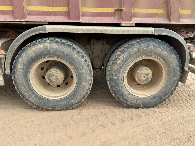 КамАЗ 65801 8x4 Самосвал — фото 12