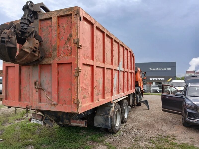 АВТОРОСТ 3369 на шасси КамАЗ 65115 6x4 Ломовоз с КМУ — фото 5