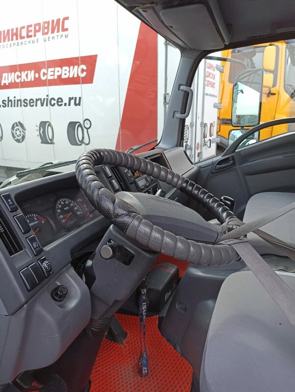 РусТрак 4389U на шасси Isuzu ELF 9.5 (NQR) Изотермический/рефрижератор — фото 8