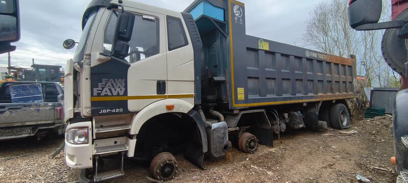 FAW J6 8x4 Самосвал — фото 4