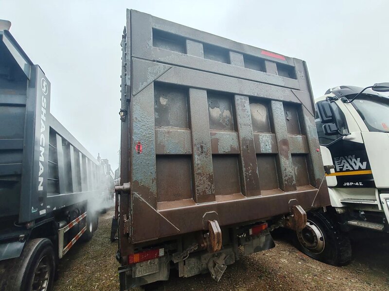 Shacman (Shaanxi) SX 8x4 Самосвал — фото 7