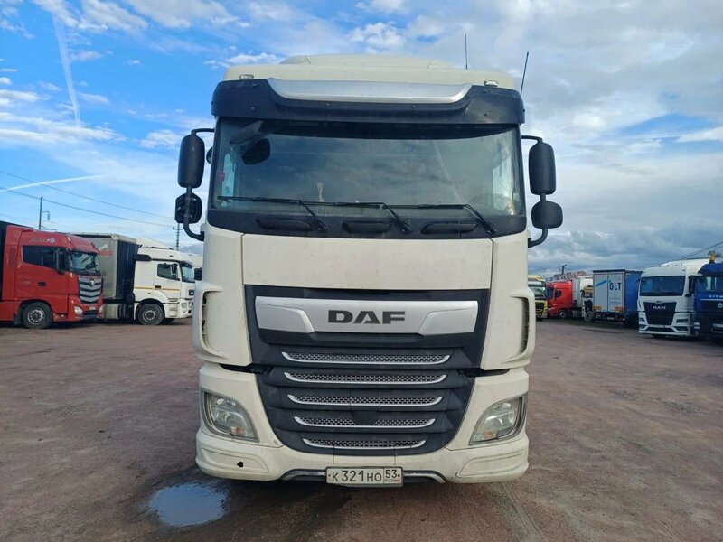 DAF XF 4x2 Седельный тягач — фото 1