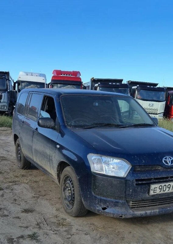 Toyota Probox (правый руль) — фото 2