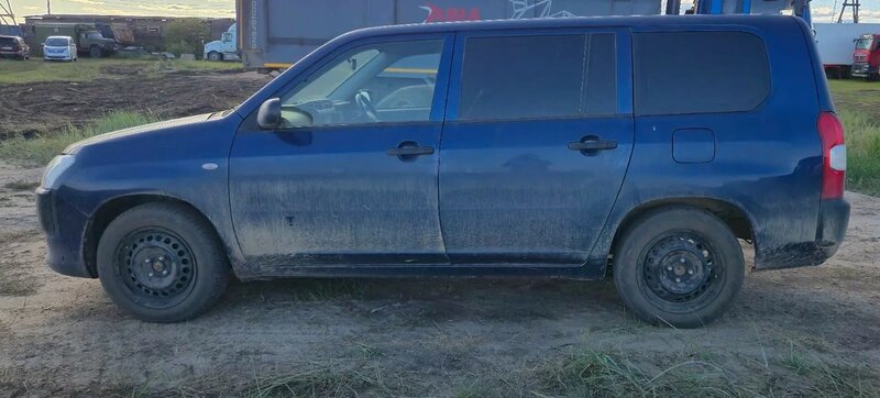 Toyota Probox (правый руль) — фото 5