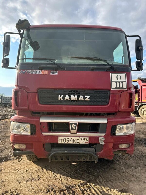 КамАЗ 65801 8x4 Самосвал — фото 1