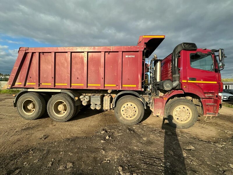 КамАЗ 65801 8x4 Самосвал — фото 4