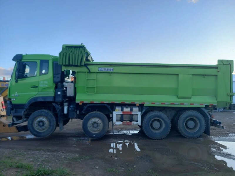 DongFeng EQ 8x4 Самосвал — фото 2