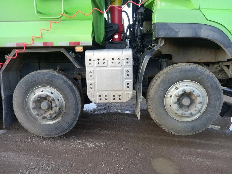 DongFeng EQ 8x4 Самосвал — фото 9