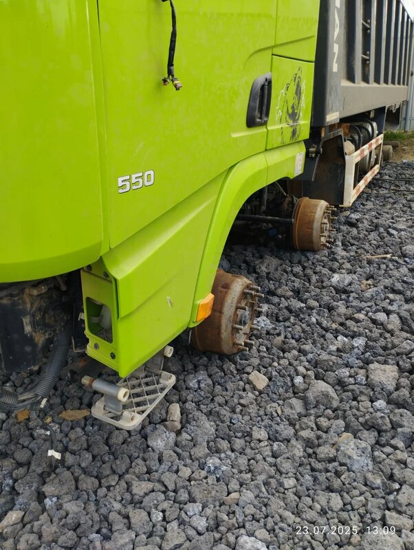 Shacman (Shaanxi) SX 8x4 Самосвал — фото 11