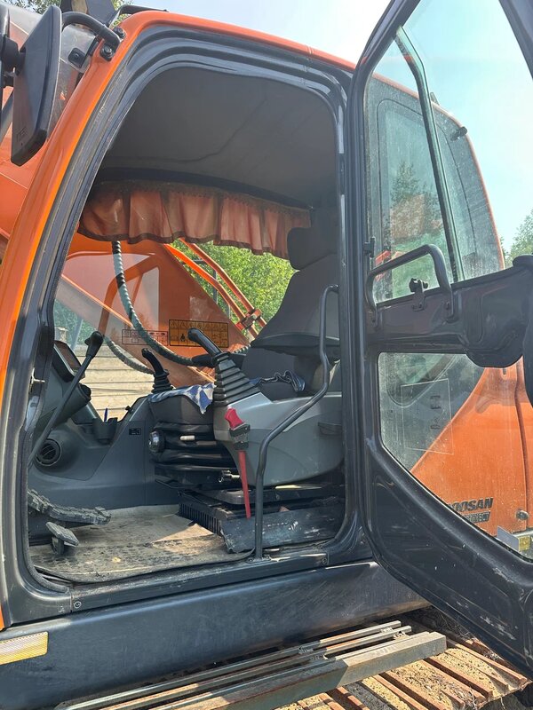 Doosan DX260 Экскаватор — фото 7
