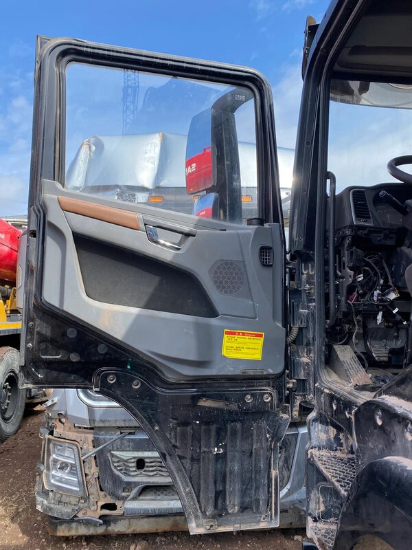 Shacman (Shaanxi) SX 8x4 Самосвал — фото 10