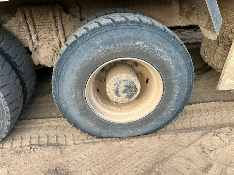 Shacman (Shaanxi) SX 8x4 Самосвал — фото 12
