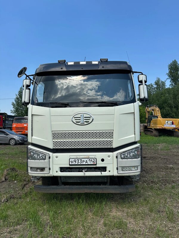 FAW J6 8x4 Самосвал — фото 1