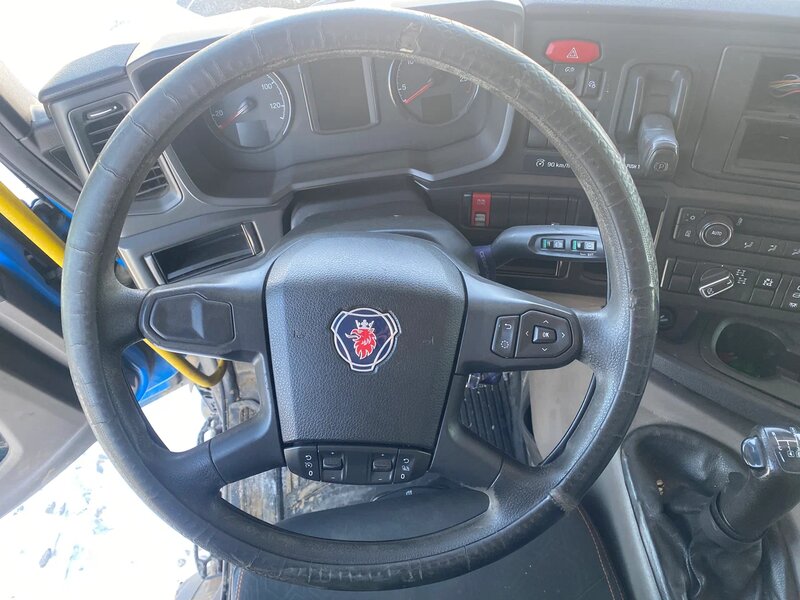 Scania P 8x4 Самосвал — фото 2