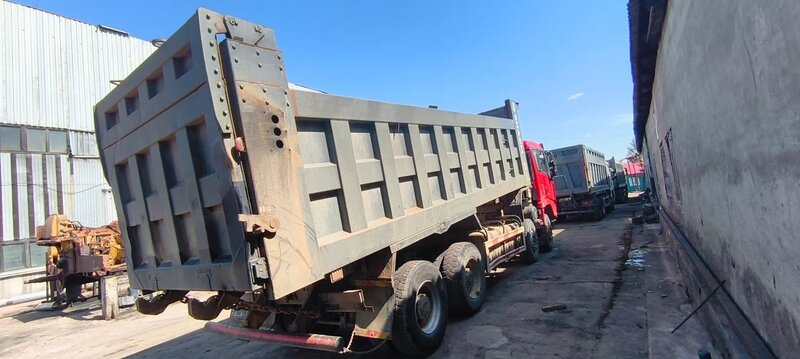 Shacman (Shaanxi) SX 8x4 Самосвал — фото 6