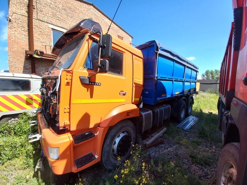 МАШИНО-ДЕТАЛЬ 5339 на шасси КамАЗ 65115 6x4 Зерновоз — фото 3