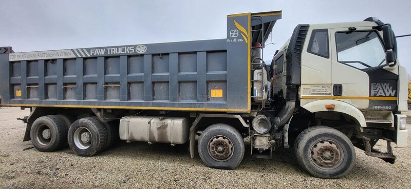 FAW J6 8x4 Самосвал — фото 4