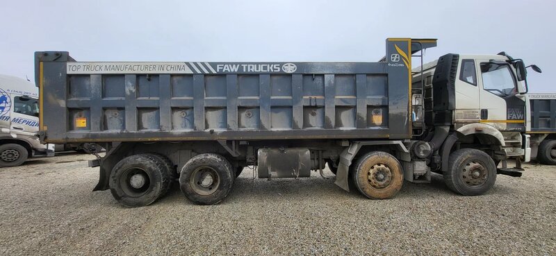 FAW J6 8x4 Самосвал — фото 7