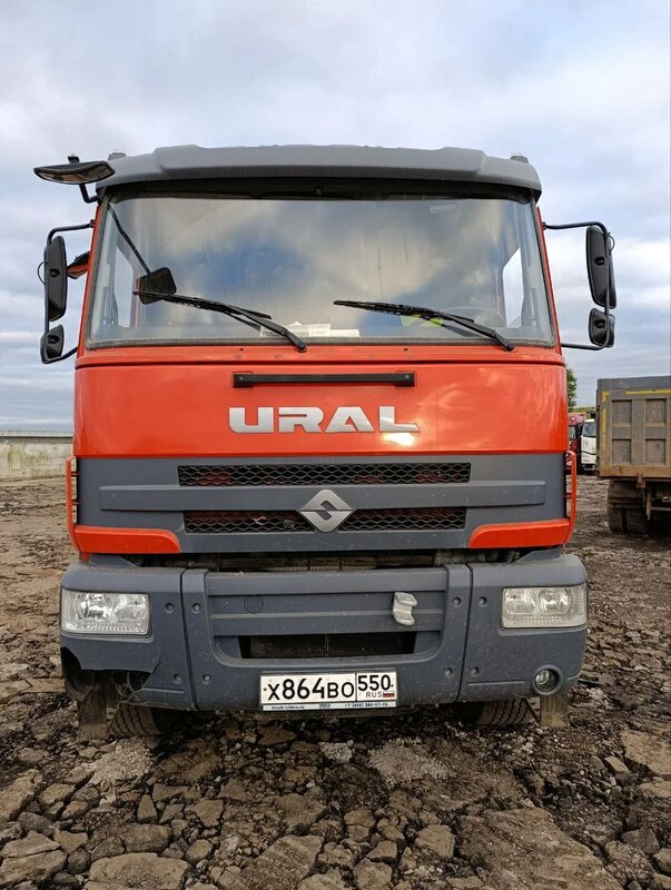 Ural С35510 6x4 Самосвал — фото 1