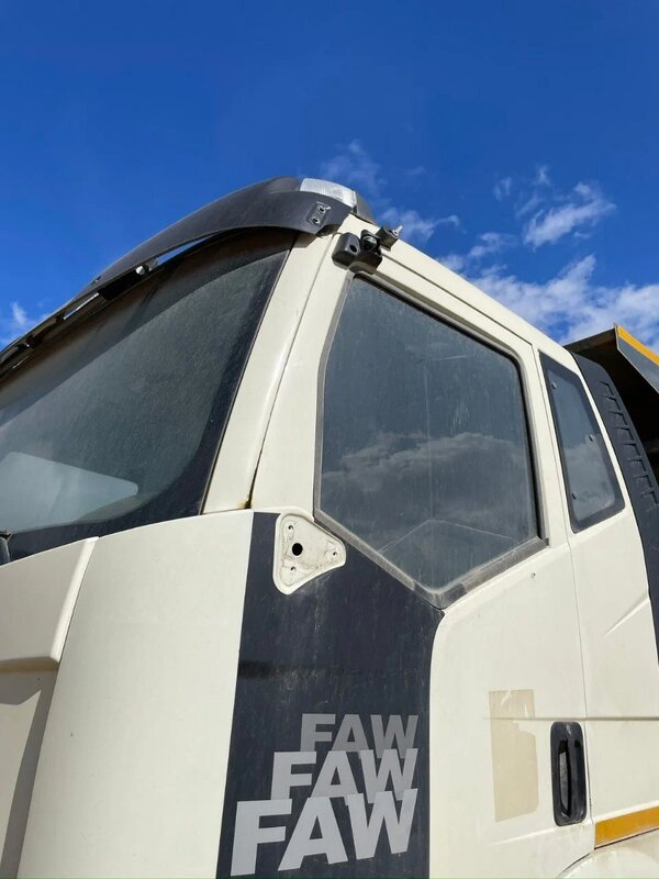 FAW J6 8x4 Самосвал — фото 11