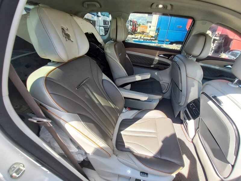 FORTHING M4 YACHT — фото 15