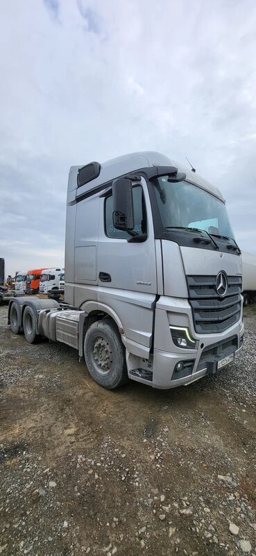 Mercedes-Benz Actros 6x4 Седельный тягач — фото 3