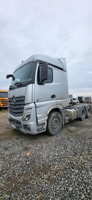 Mercedes-Benz Actros 6x4 Седельный тягач — фото 5