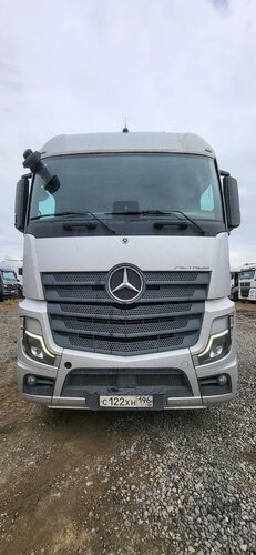 Mercedes-Benz Actros 6x4 Седельный тягач