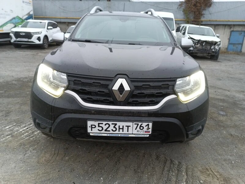 Renault DUSTER — фото 1