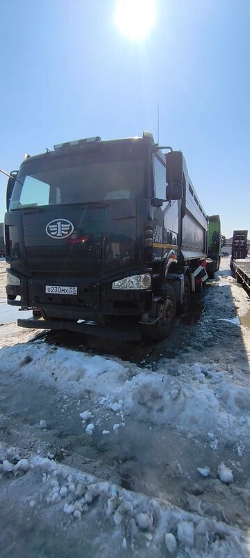 FAW J6 8x4 Самосвал — фото 1