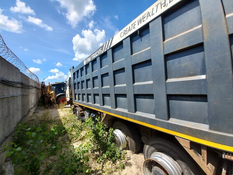 FAW J6 8x4 Самосвал — фото 5