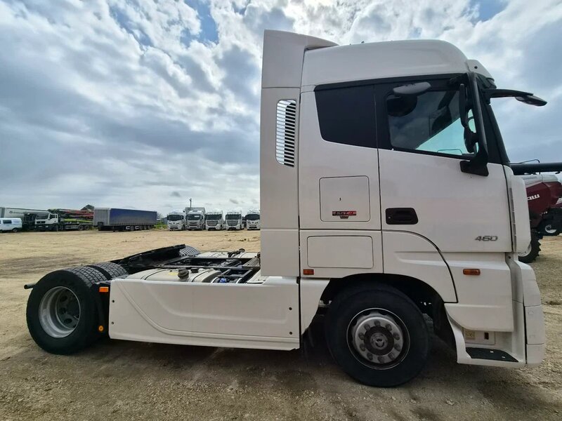 Foton AUMAN 4x2 Седельный тягач — фото 4
