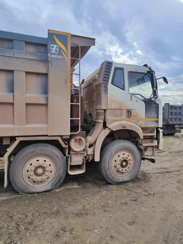 FAW J6 8x4 Самосвал — фото 4