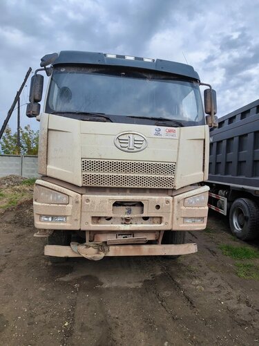 FAW J6 8x4 Самосвал