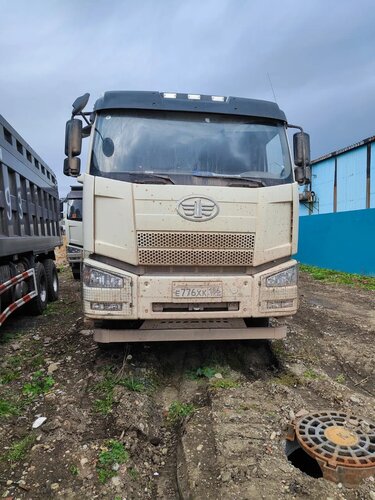 FAW J6 6x6 Самосвал