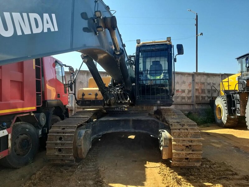 Hyundai R505 Экскаватор — фото 1