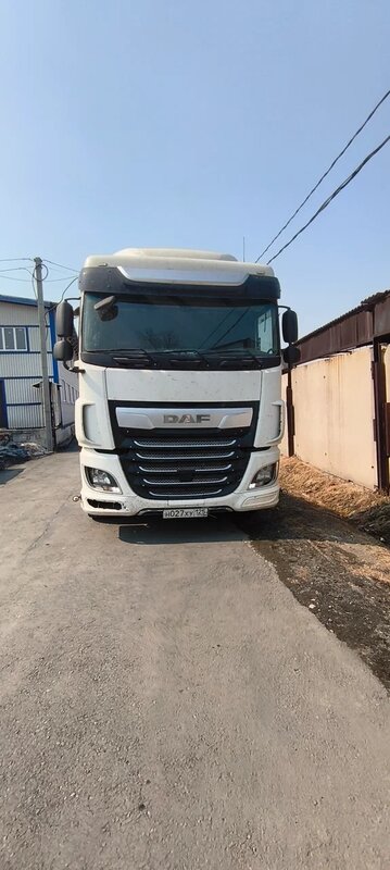 DAF XF 4x2 Седельный тягач — фото 1