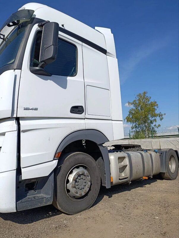 Mercedes-Benz ACTROS 4x2 Седельный тягач — фото 2