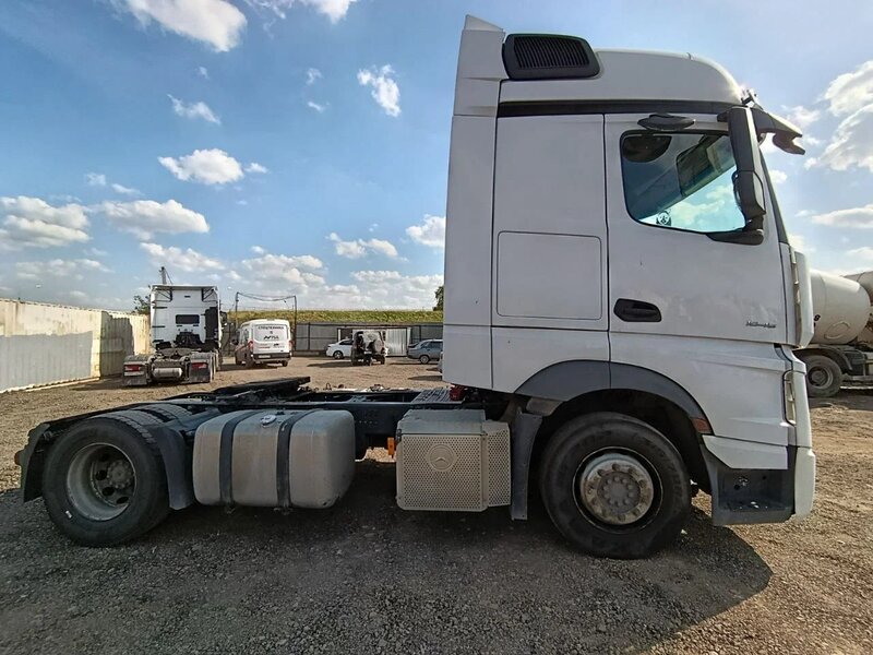 Mercedes-Benz ACTROS 4x2 Седельный тягач — фото 3